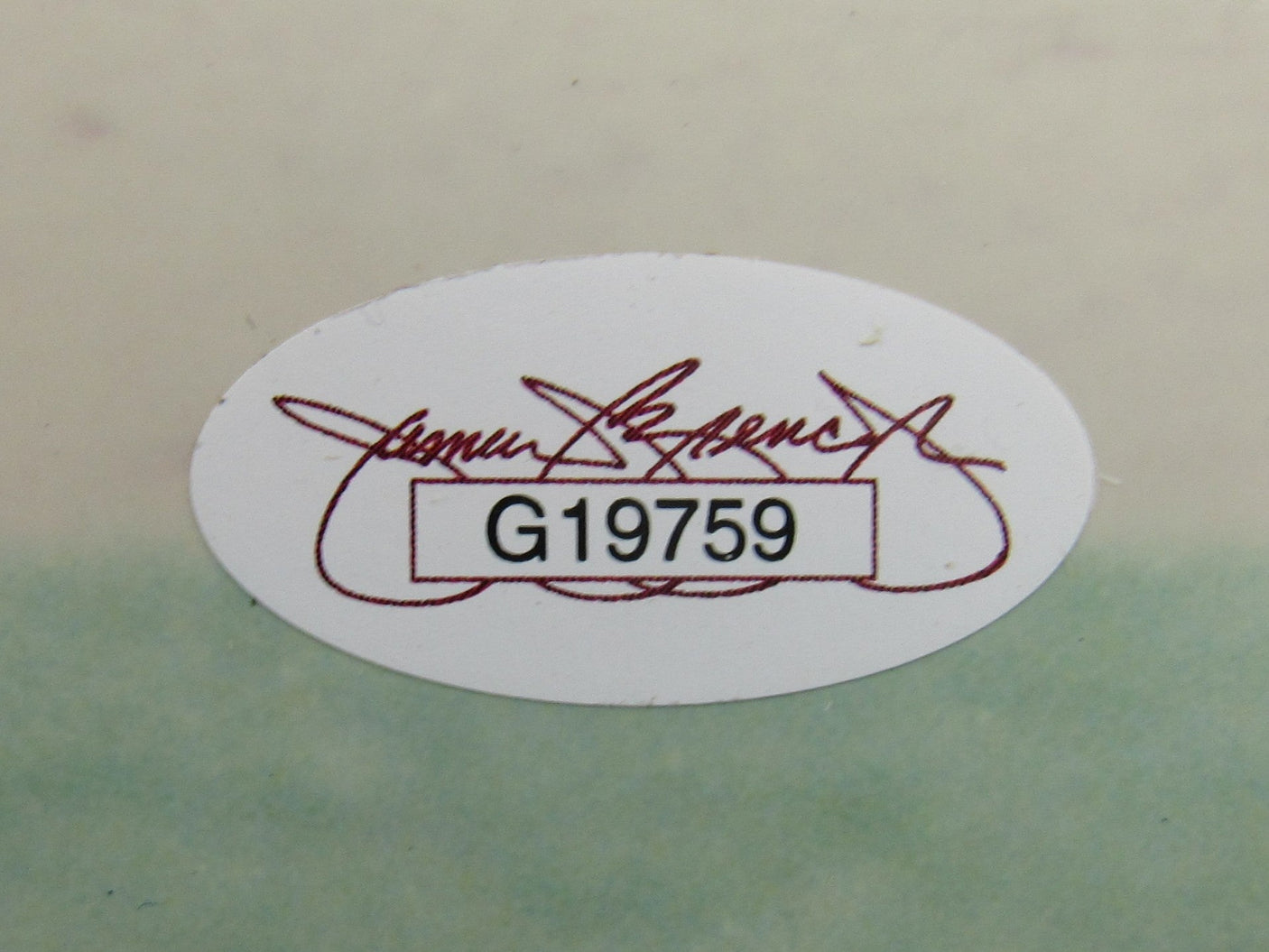 Don Mattingly Signed Auto 8x10 Photo JSA G19759