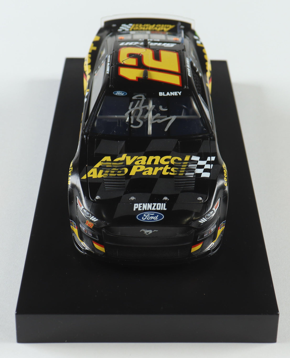 Ryan Blaney Signed 2023 Advanced Auto Parts | 1:24 Diecast Car (PA)