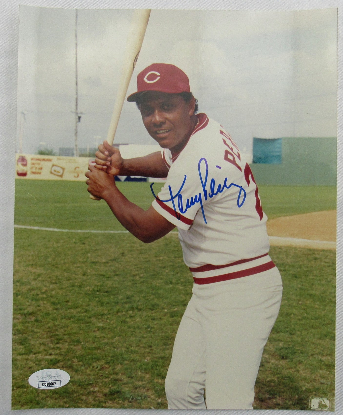 Tony Perez Signed Auto 8x10 Photo JSA CD18662