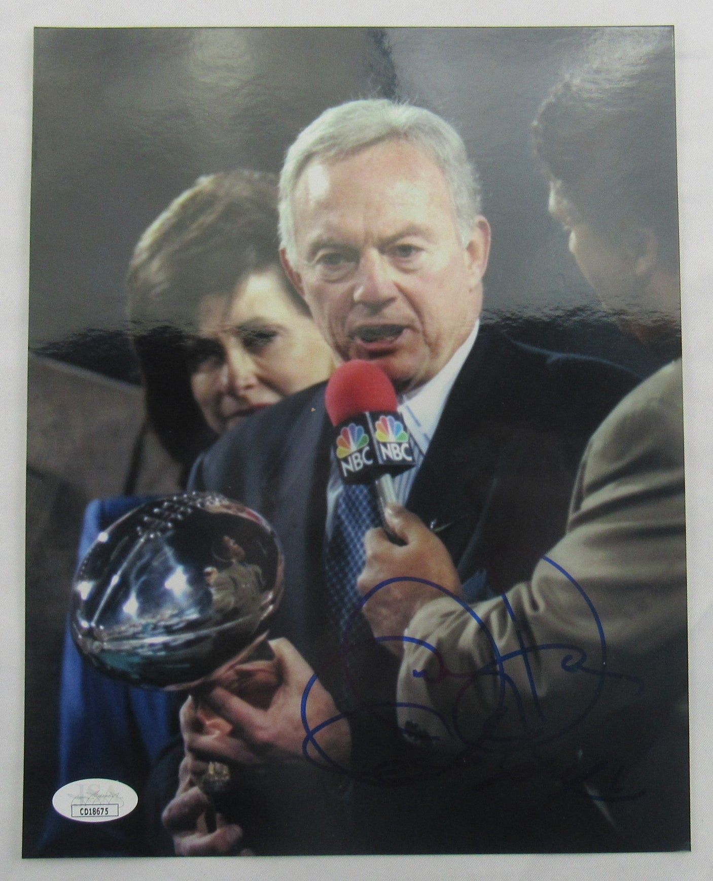 Jerry Jones Signed Auto 8x10 Photo JSA CD18675