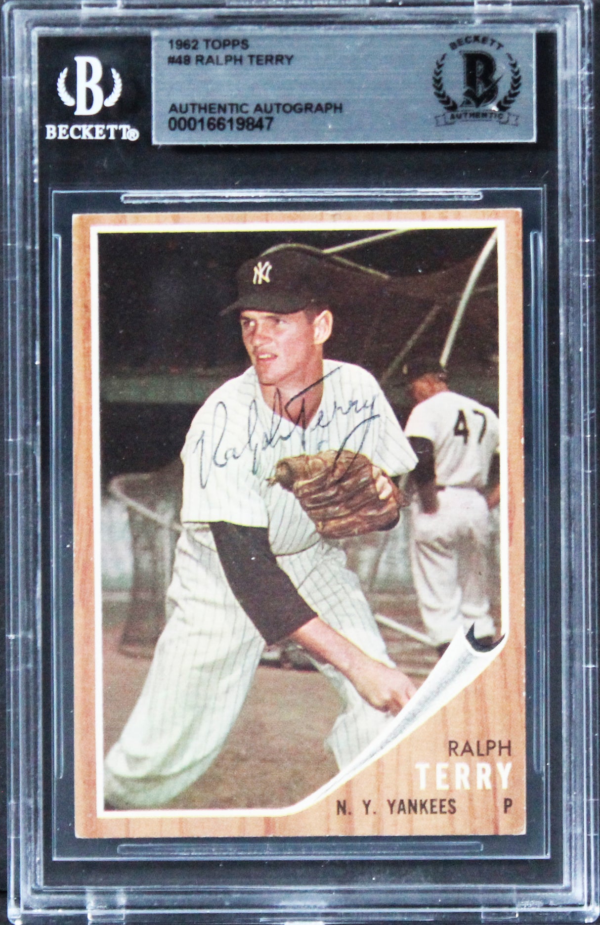 Yankees Ralph Terry Authentic Signed 1962 Topps #48 Card BAS Slabbed