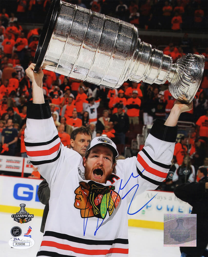 Duncan Keith Signed Chicago Blackhawks 2015 Stanley Cup Holding Conn Smythe Trophy 8x10 Photo