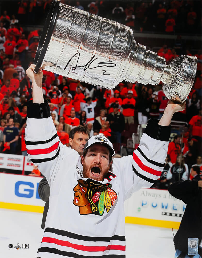 Duncan Keith Signed Chicago Blackhawks 2015 Stanley Cup Trophy 16x20 Photo