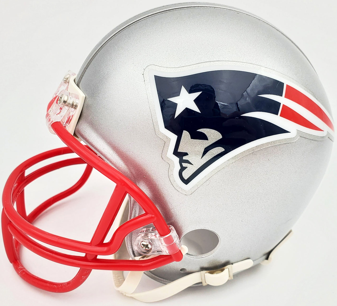 Deion Branch Autographed New England Patriots Silver Mini Helmet Beckett BAS Stock #193776