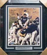 1998 New York Yankees World Series Champions Autographed Framed 16x20 Photo With 20 Signatures Including Derek Jeter & Mariano Rivera Beckett BAS #AG020328