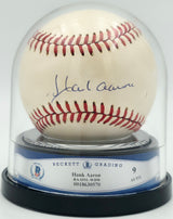 Hank Aaron Autographed Official NL Baseball Atlanta Braves Auto Grade Mint 9 Beckett BAS #18630570