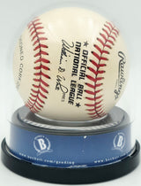 Hank Aaron Autographed Official NL Baseball Atlanta Braves Auto Grade Mint 9 Beckett BAS #18630570