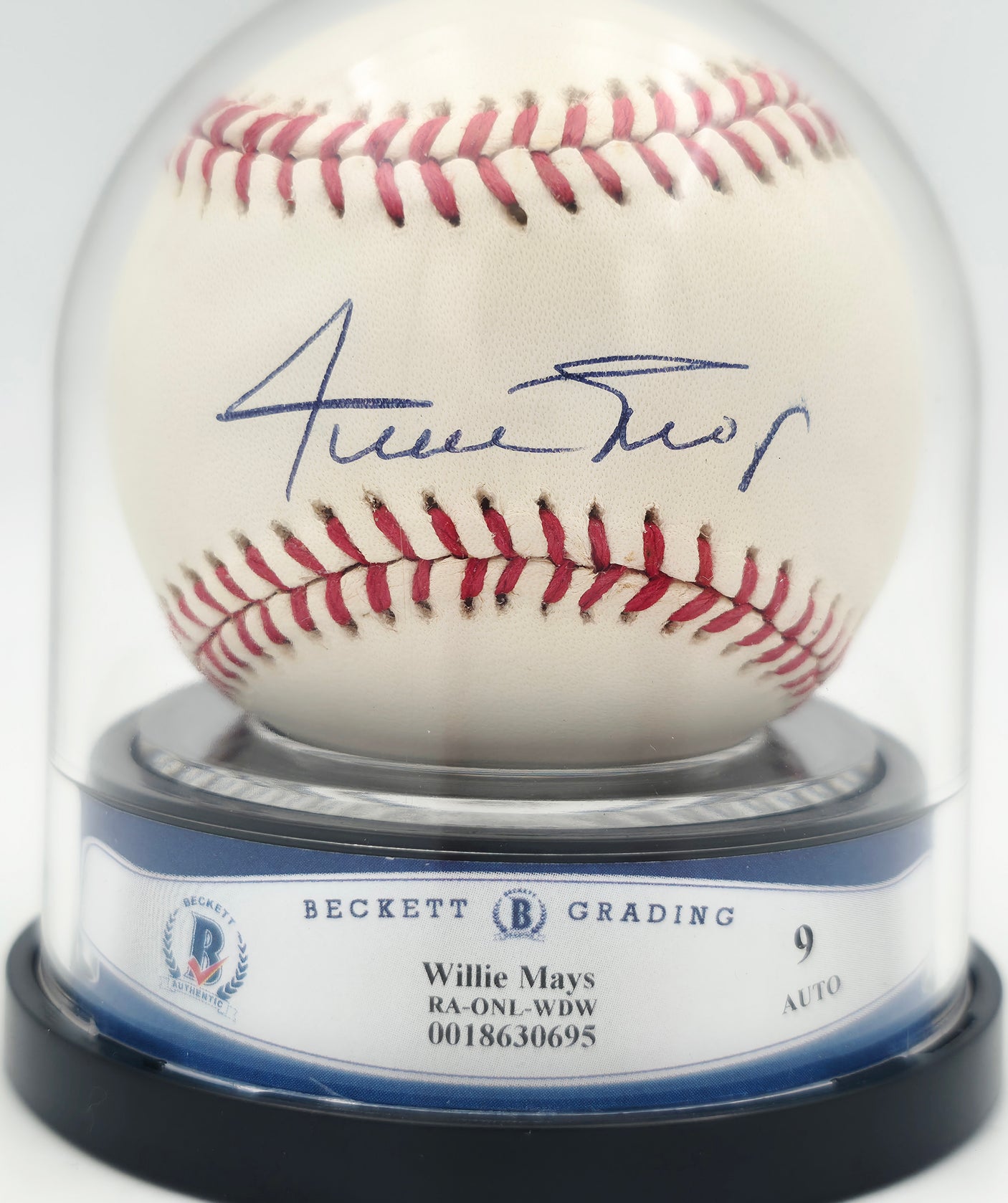 Willie Mays Autographed Official NL Baseball San Francisco Giants Auto Grade Mint 9 Beckett BAS #18630695