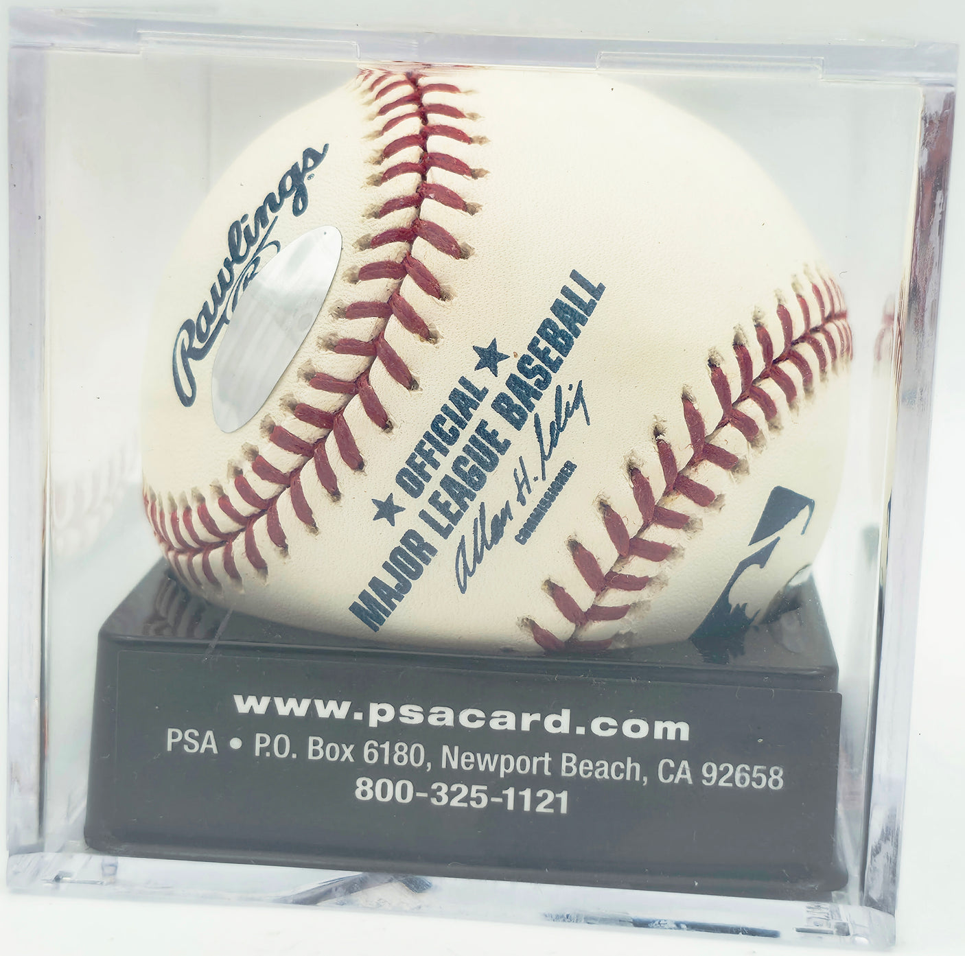 Dave Winfield Autographed Official MLB Baseball New York Yankees Auto Grade Mint 9 "HOF 2001" PSA/DNA #81336722