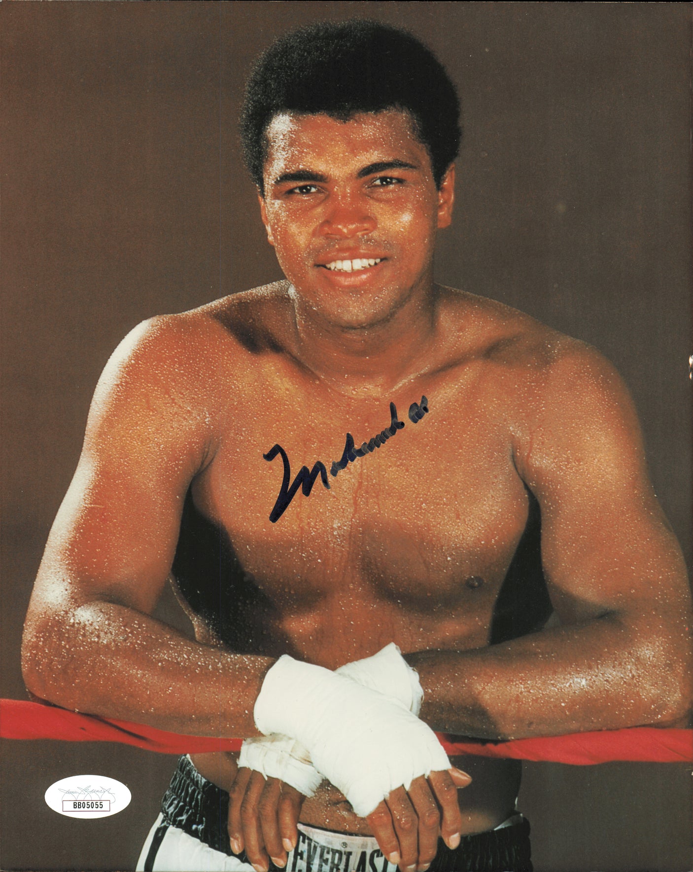 Muhammad Ali Autographed 8x10 Photo JSA #BB05055