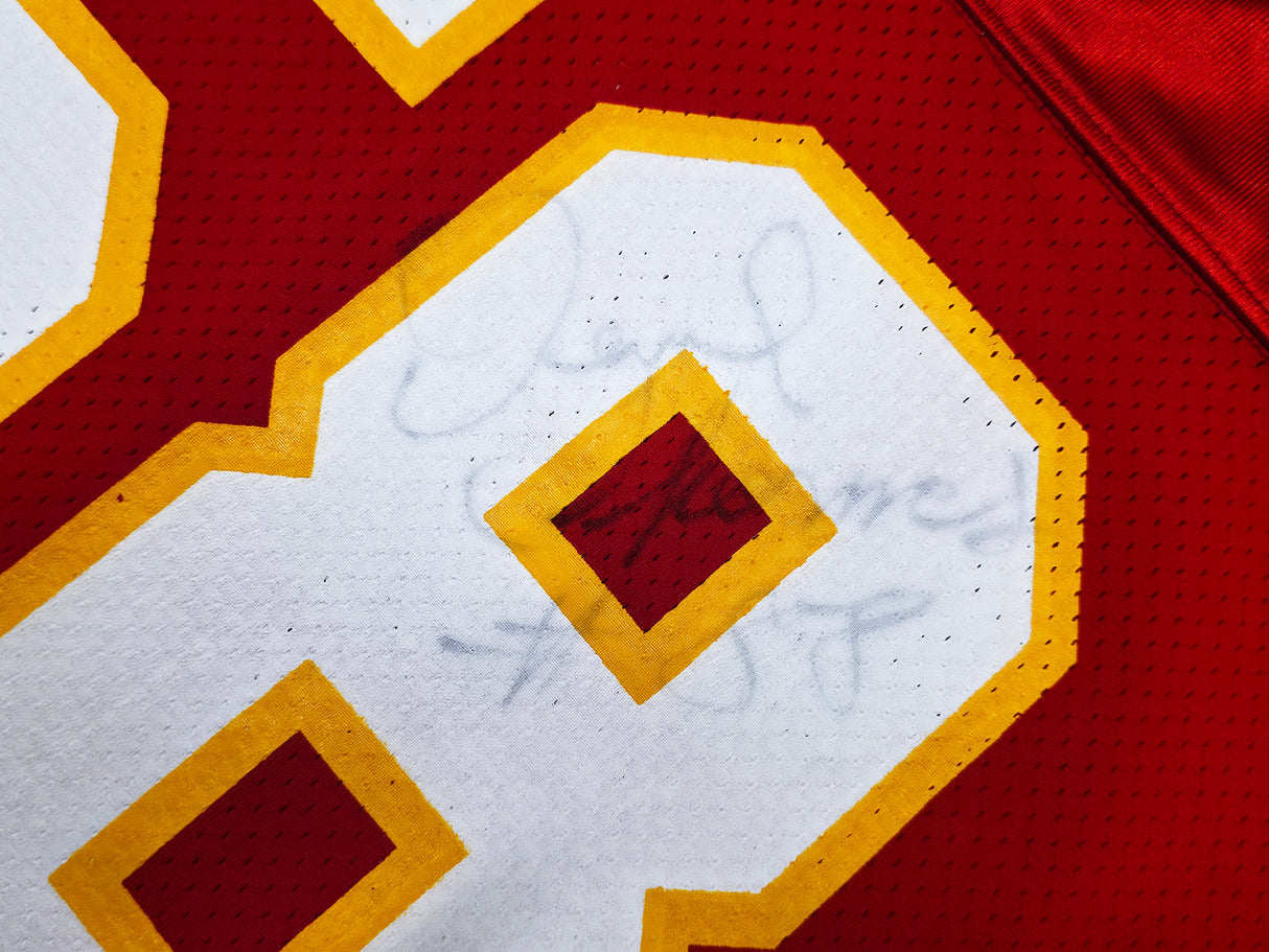 Kansas City Chiefs Derrick Thomas Autographed Red Wilson Jersey Size 44 Beckett BAS #AE85518