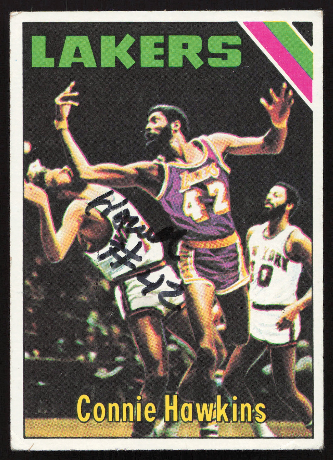 Connie Hawkins Autographed 1975-76 Topps Card #195 Los Angeles Lakers SKU #260119