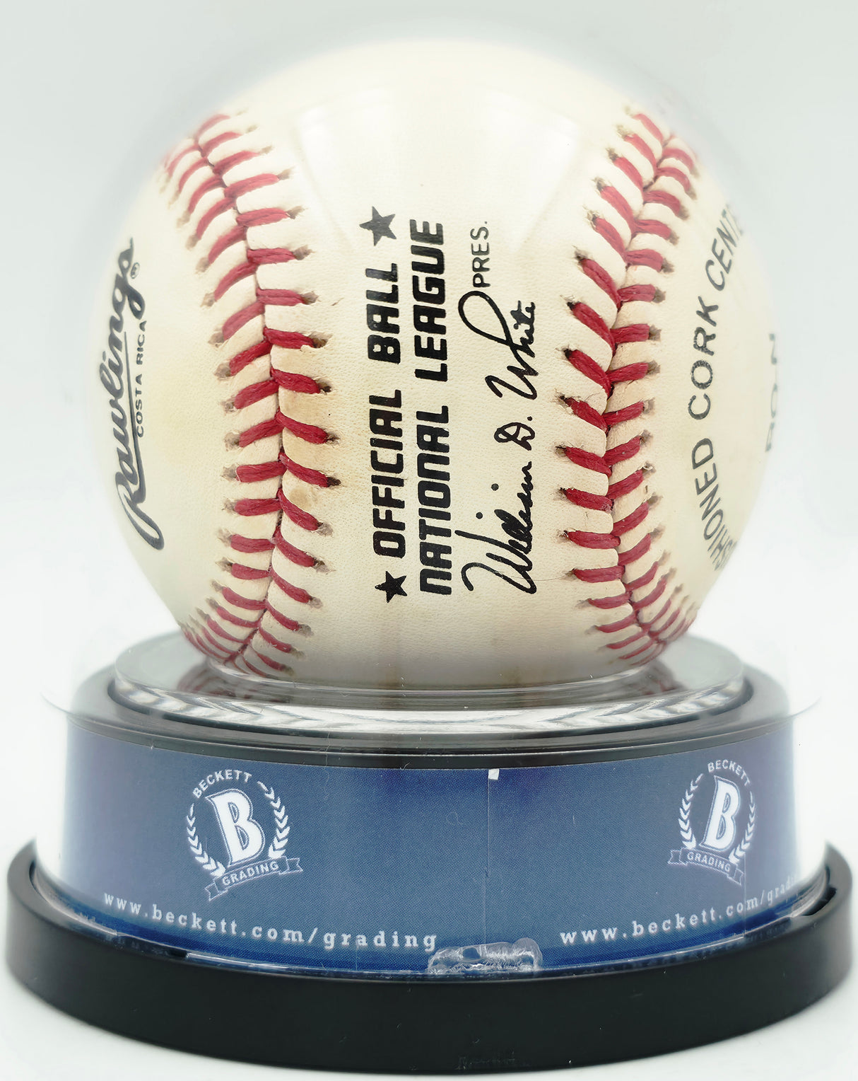 Hank Aaron Autographed Official NL Baseball Atlanta Braves Auto Grade Mint 9 Beckett BAS #19665585