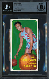 Lou Hudson Autographed 1970-71 Topps Card #30 Atlanta Hawks Beckett BAS #19831585