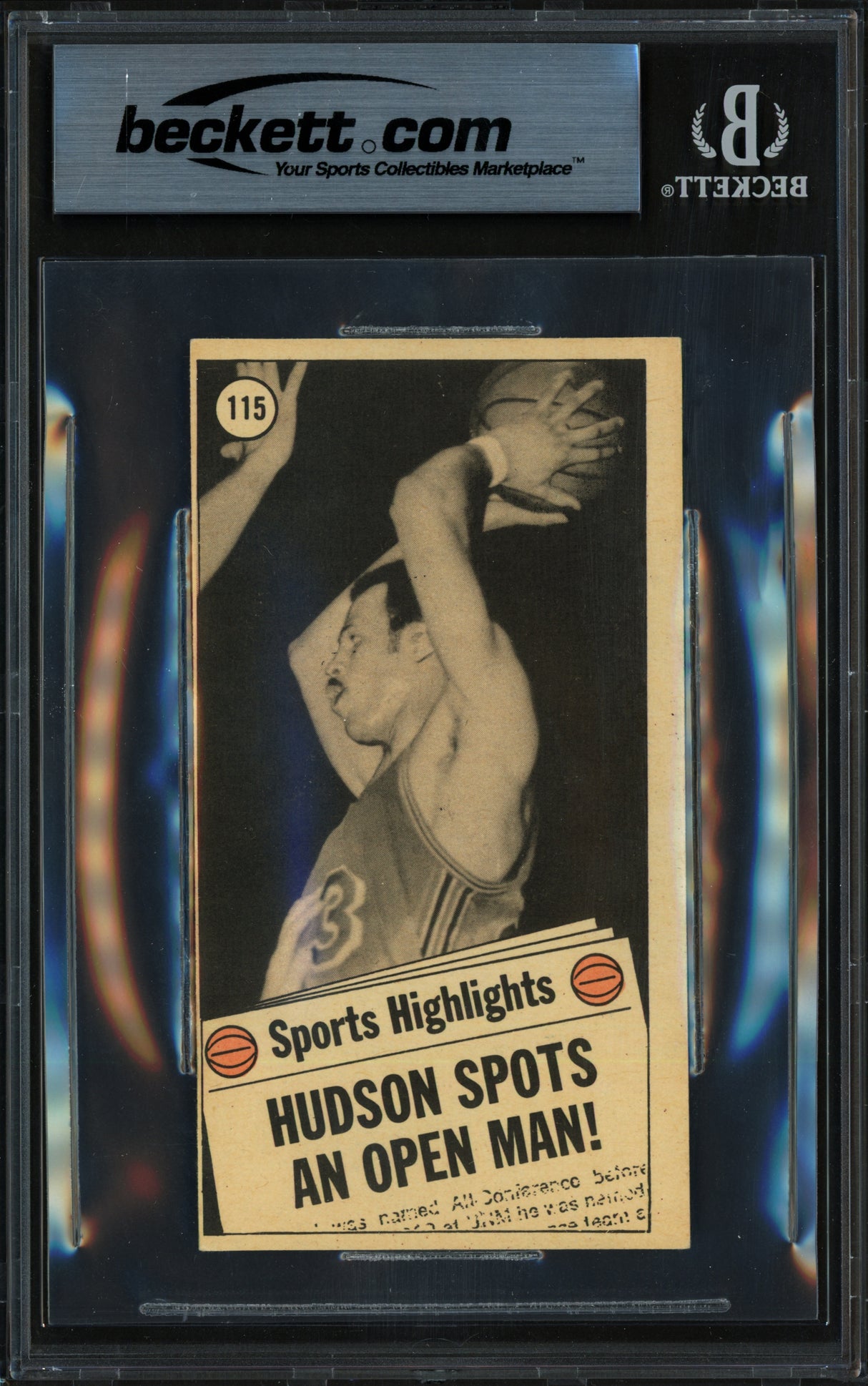 Lou Hudson Autographed 1970-71 Topps Card #115 Atlanta Hawks Beckett BAS #19831584