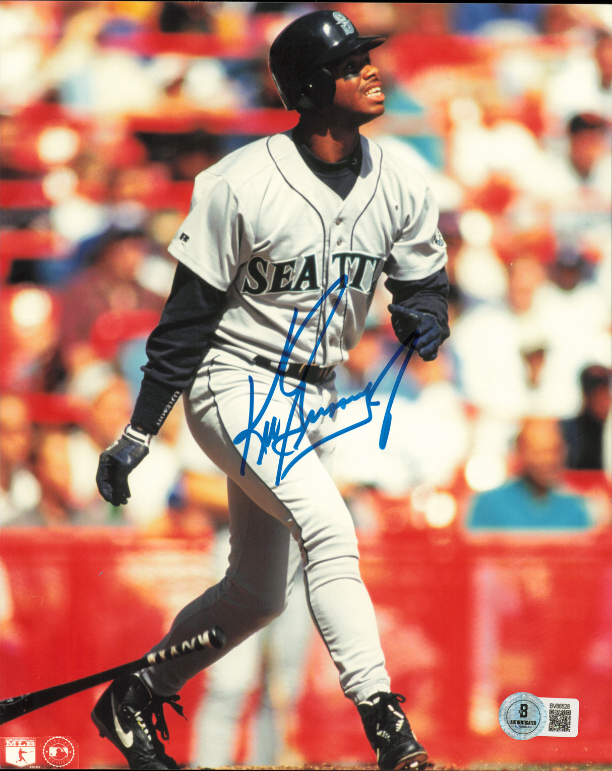 Ken Griffey Jr. Autographed 8x10 Photo Seattle Mariners Beckett BAS QR #BV86528