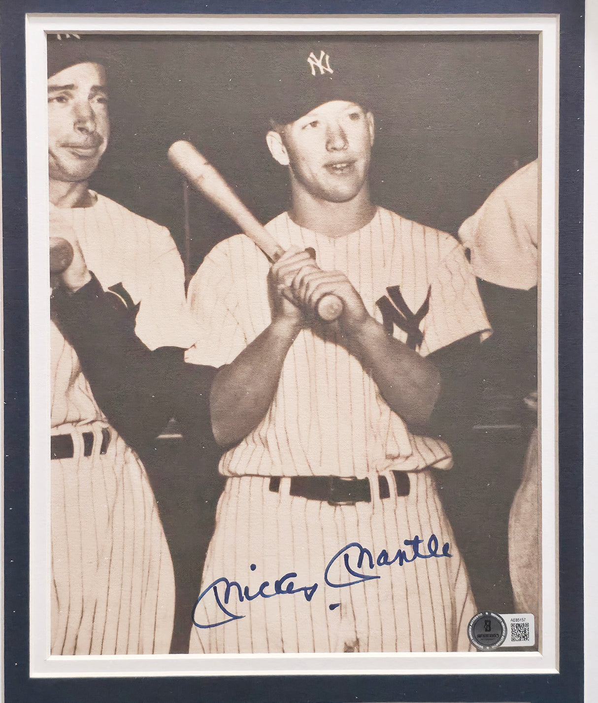 Mickey Mantle Autographed Framed 8x10 Photo New York Yankees Beckett BAS #AE85157