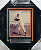 Willie Mays Autographed Framed 8x10 Photo New York Giants Beckett BAS #AE33035