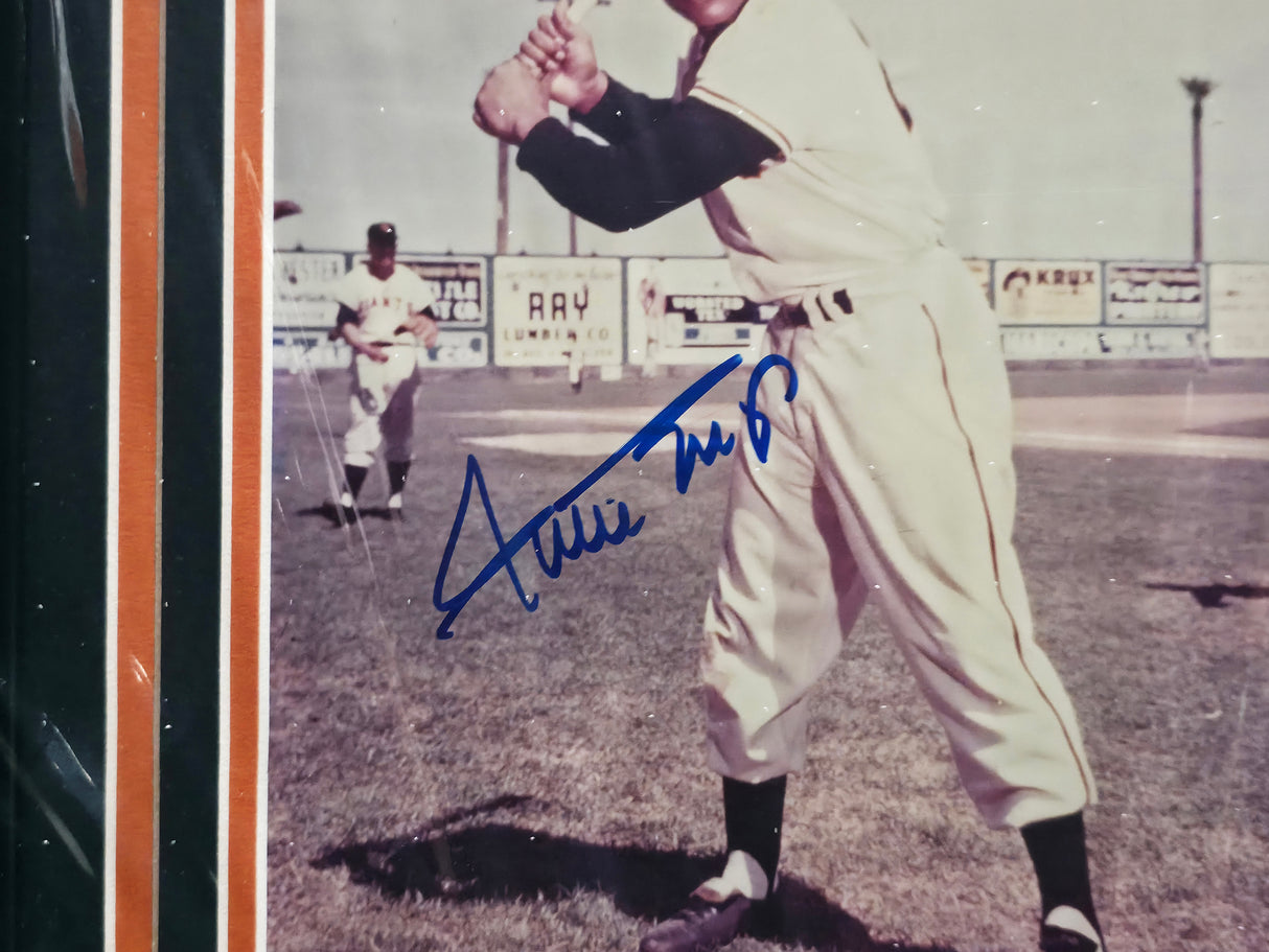 Willie Mays Autographed Framed 8x10 Photo New York Giants Beckett BAS #AE33035