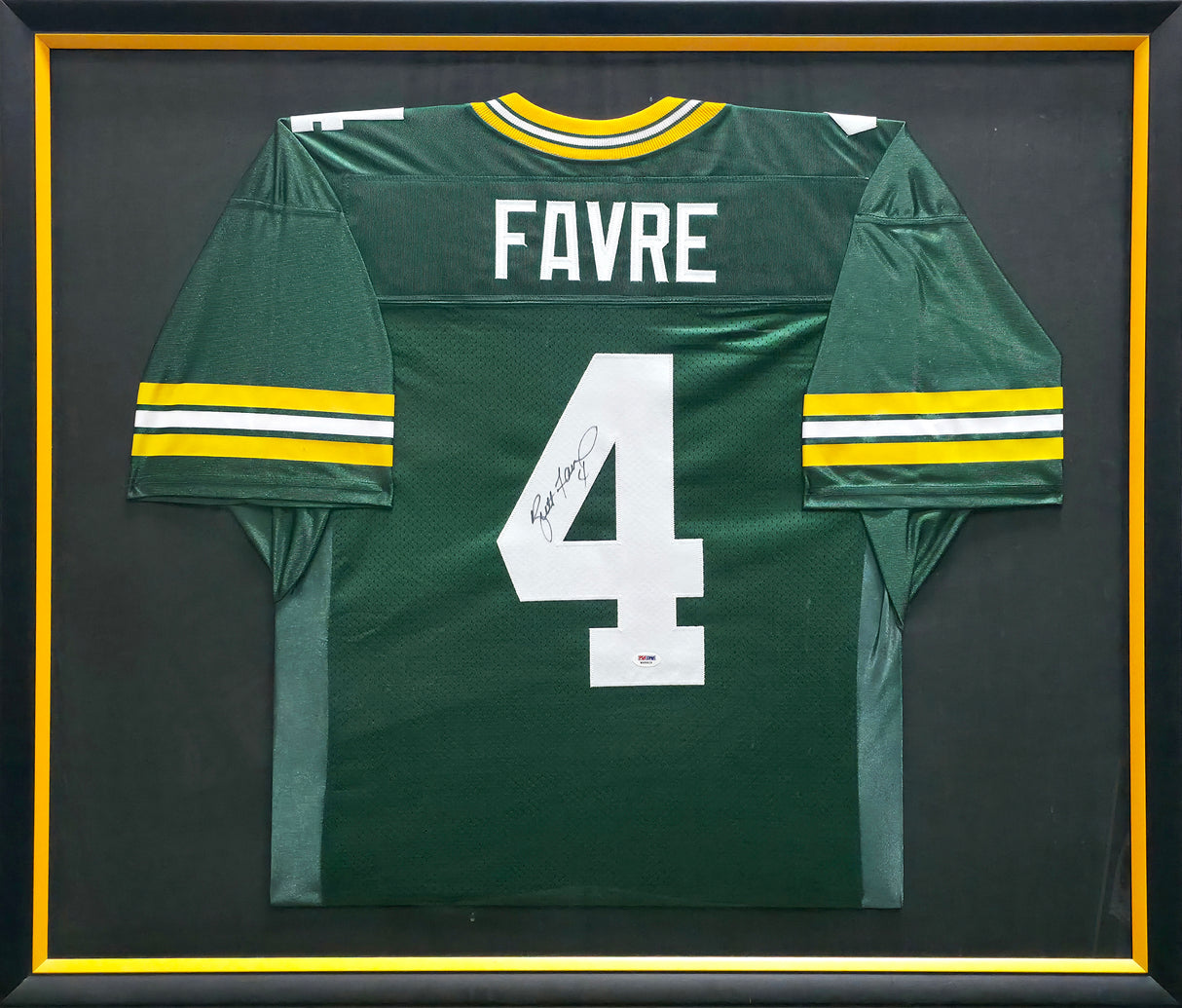 Green Bay Packers Brett Favre Autographed Framed Green Jersey Beckett BAS #AE49192