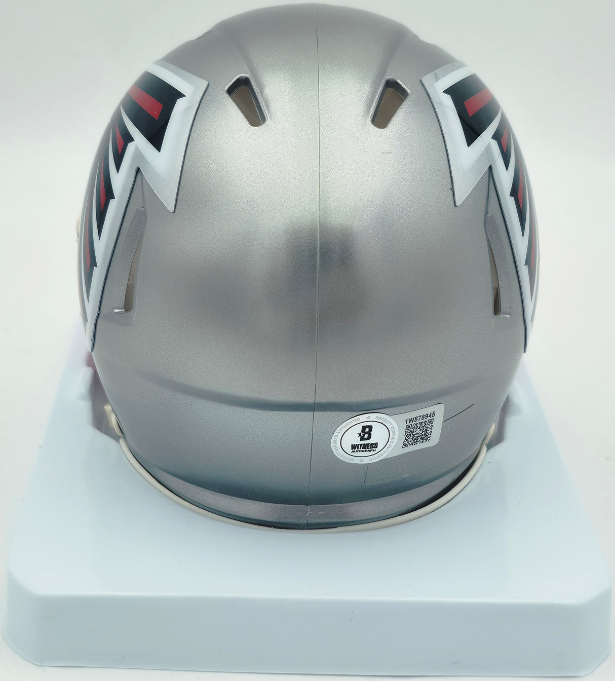 Bijan Robinson Autographed Atlanta Falcons Flash Silver Speed Mini Helmet Beckett BAS Witness #1W878945