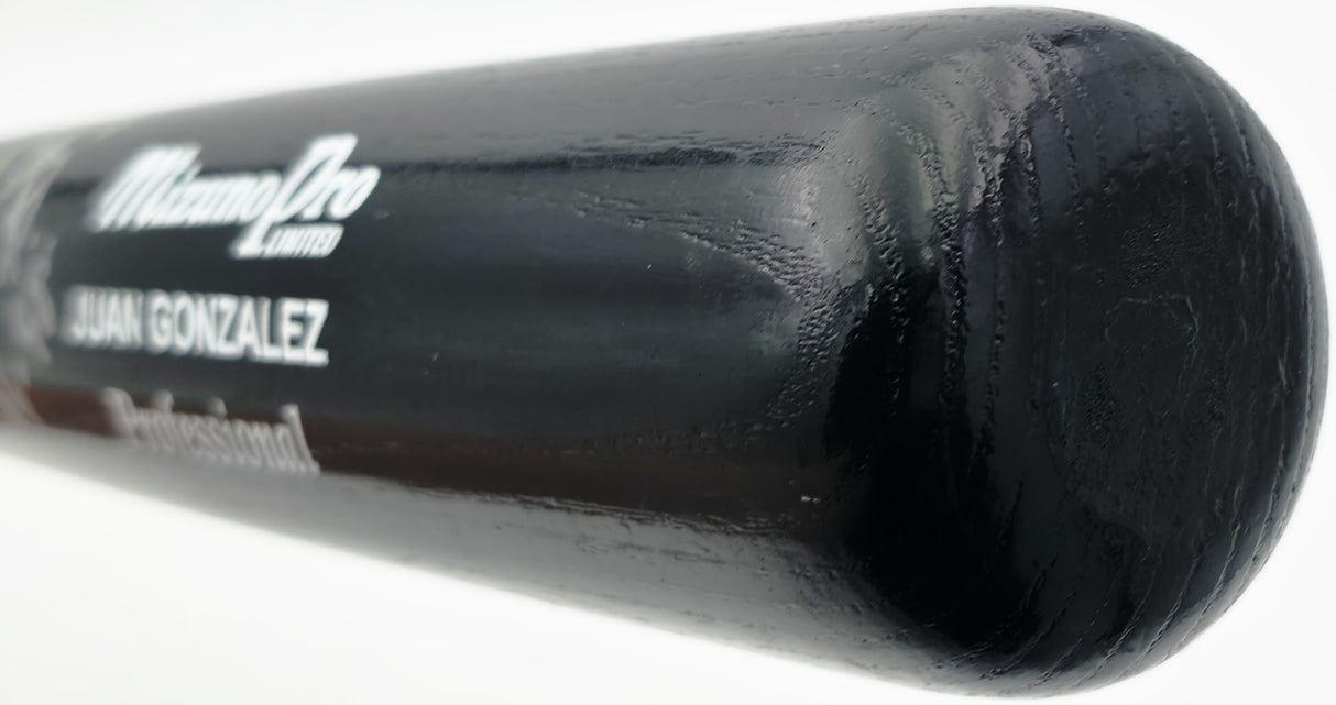 Juan Gonzalez Autographed Game Issued Mizuno Baseball Bat Texas Rangers Beckett BAS QR #BX67611