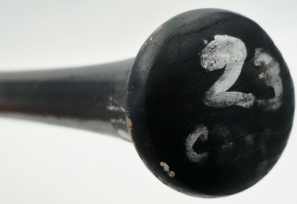 Unsigned Julio Franco Black Luisville Slugger C235 Game Used Baseball Bat SKU #267237