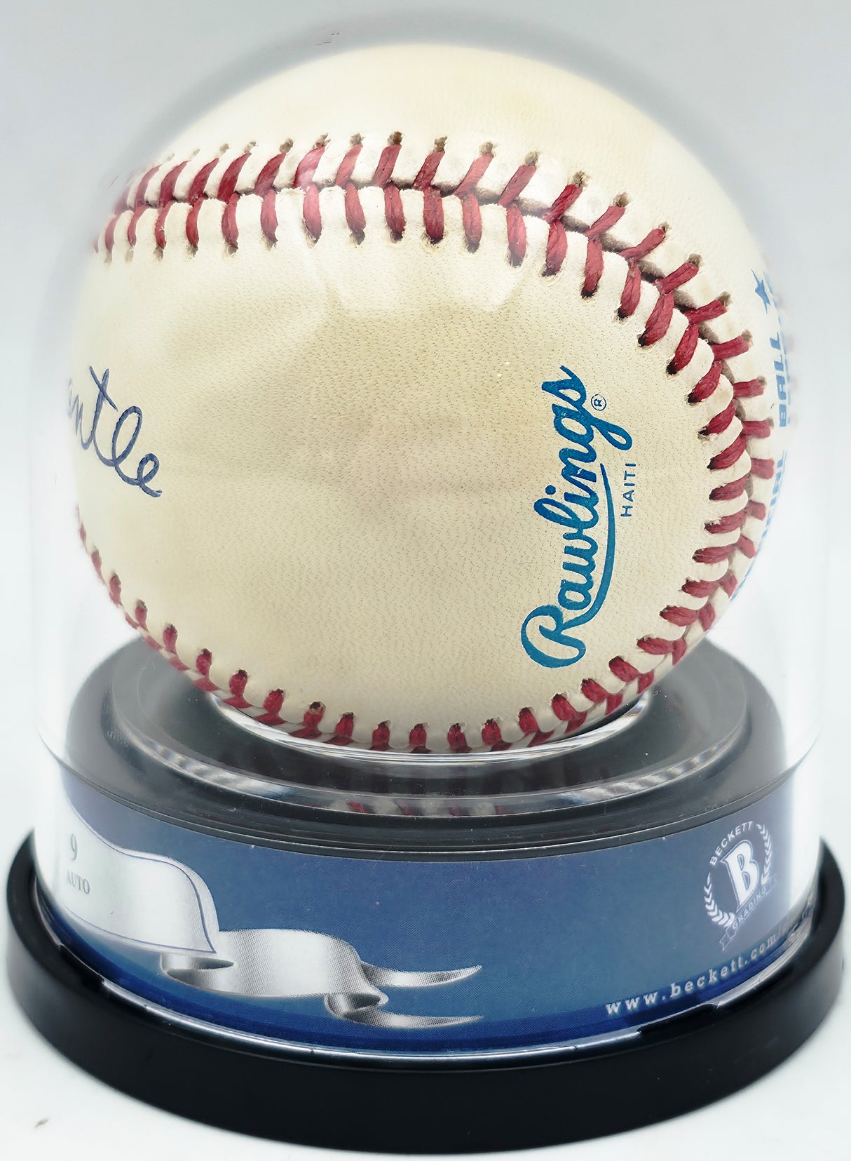 Mickey Mantle Autographed Official AL Baseball New York Yankees Auto Grade Mint 9 Beckett BAS #20779087