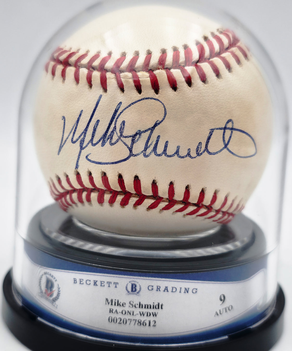 Mike Schmidt Autographed Official NL Baseball Philadelphia Phillies Auto Grade Mint 9 Beckett BAS #20778612