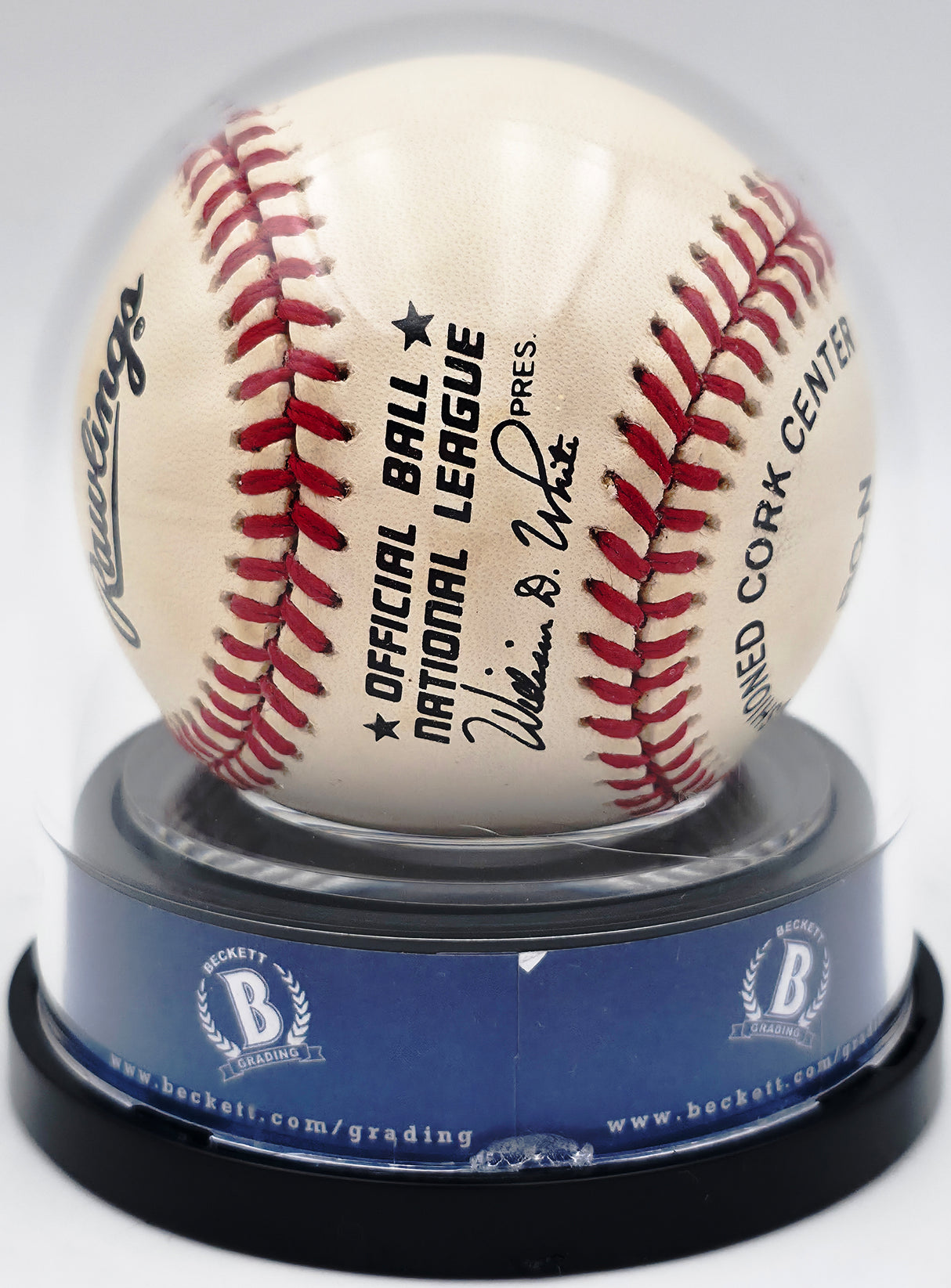 Mike Schmidt Autographed Official NL Baseball Philadelphia Phillies Auto Grade Mint 9 Beckett BAS #20778612