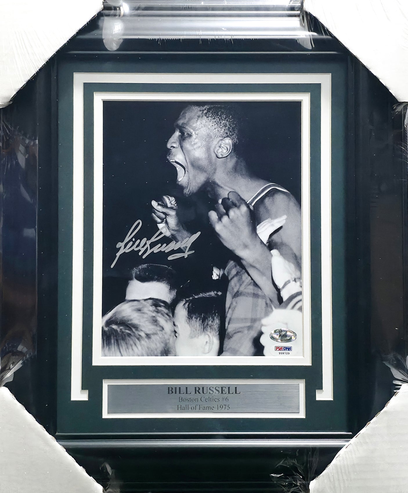 Bill Russell Autographed Framed 8x10 Photo Boston Celtics PSA/DNA #Y09729