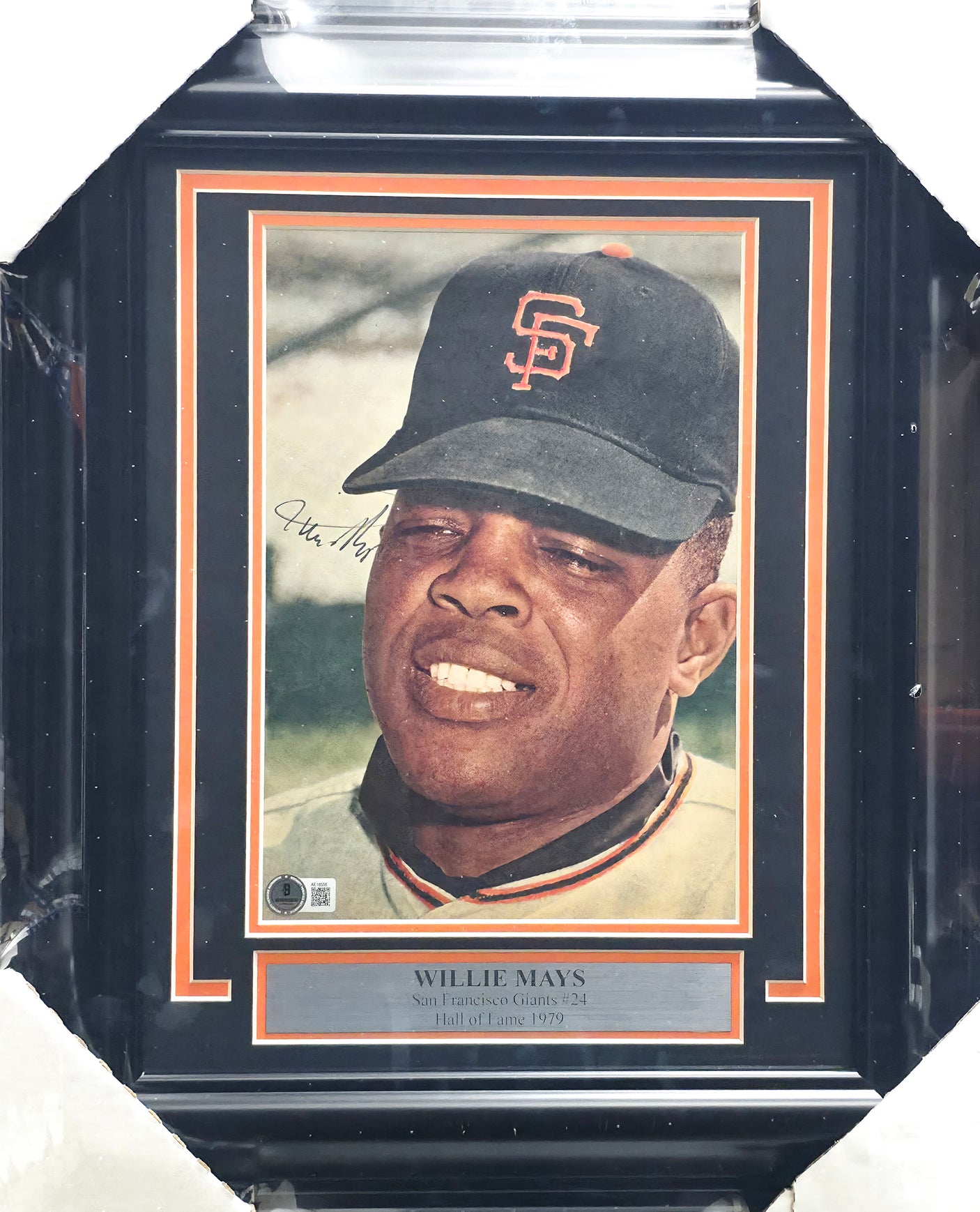 Willie Mays Autographed Framed 8x11 Magazine Page Photo San Francisco Giants Vintage Signature Beckett BAS #AE16556