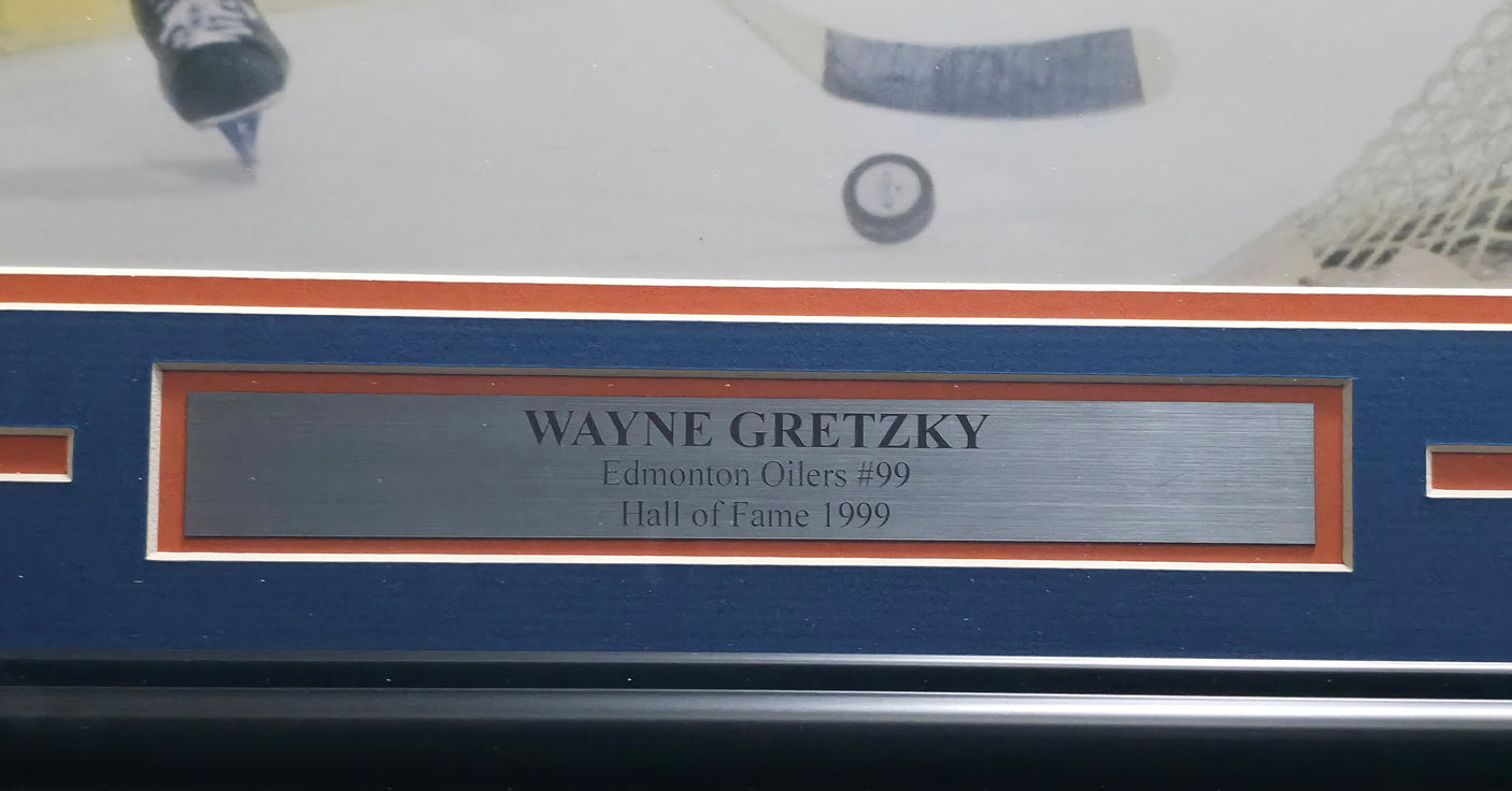 Wayne Gretzky Autographed Framed 16x20 Photo Edmonton Oilers Beckett BAS #AE16675
