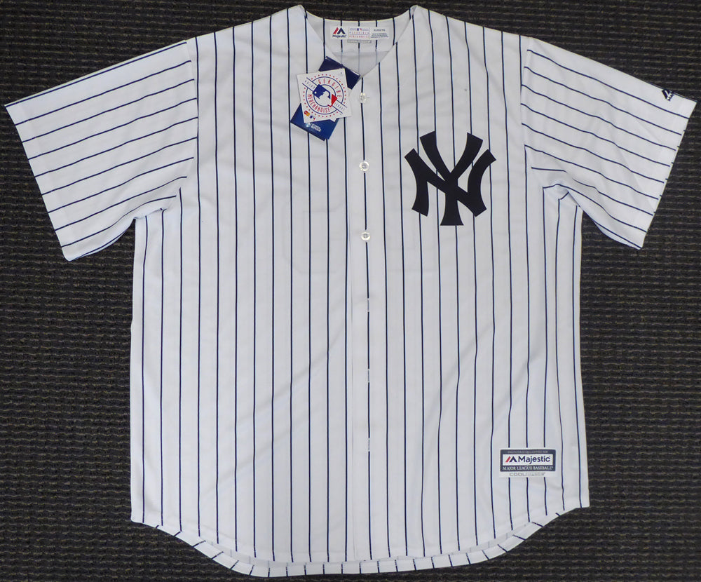 New York Yankees Gleyber Torres Autographed White Majestic Cool Base Jersey Size XL Beckett BAS Stock #147540