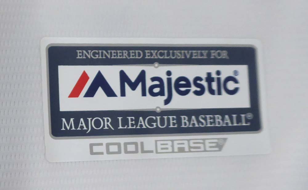 Seattle Mariners Ichiro Suzuki Autographed White Majestic Cool Base Jersey "#51" Size L IS Holo Stock #148634