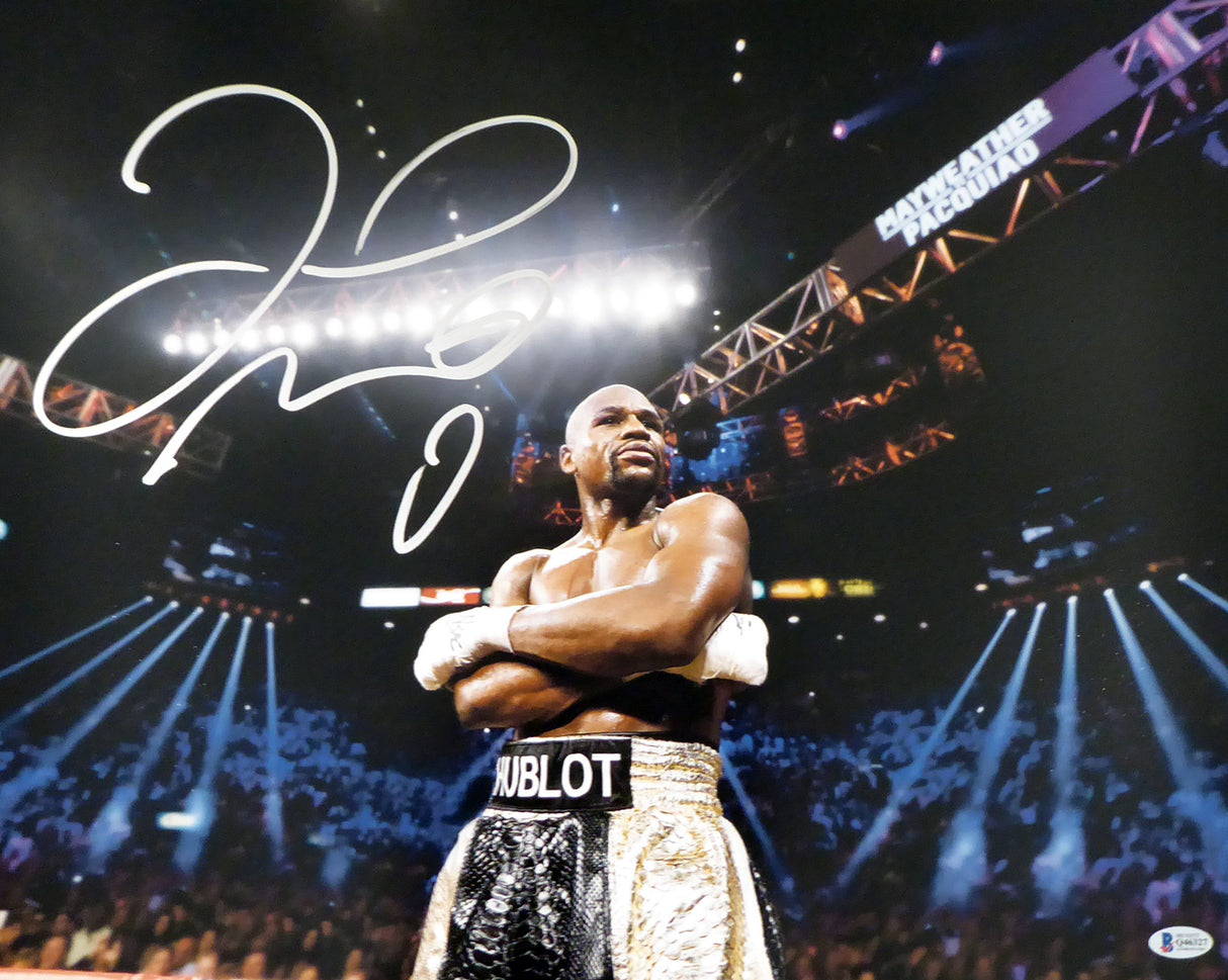 Floyd Mayweather Jr. Autographed 16x20 Photo Beckett BAS Stock #157359