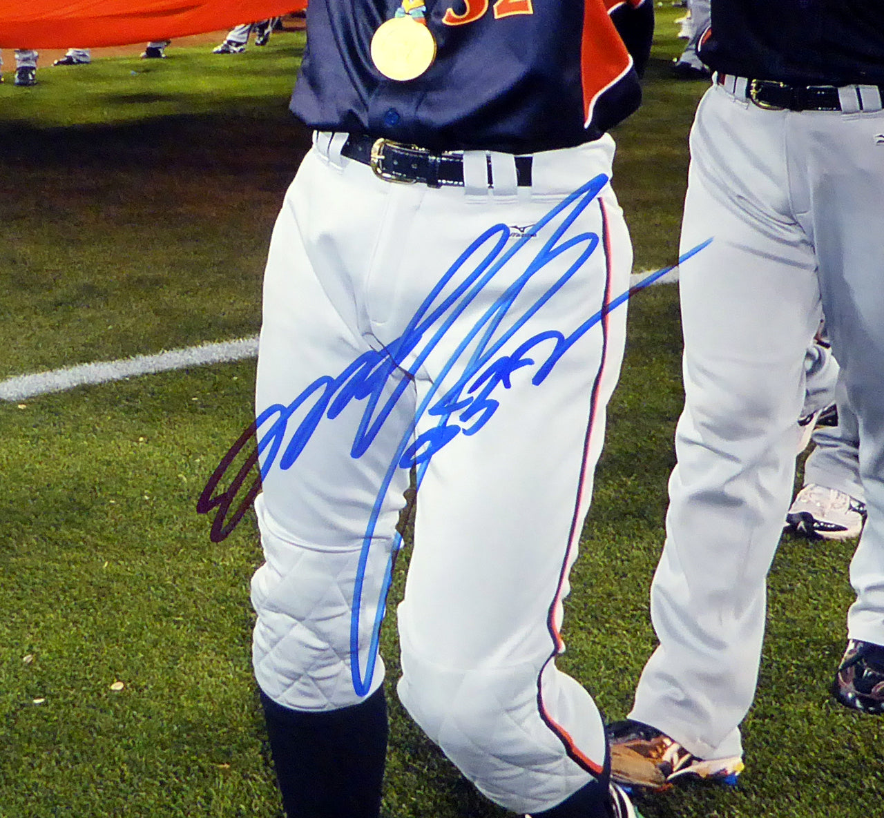 Ichiro Suzuki & Munenori Kawasaki Autographed 16x20 Photo WBC Team Japan PSA/DNA ITP Stock #43114
