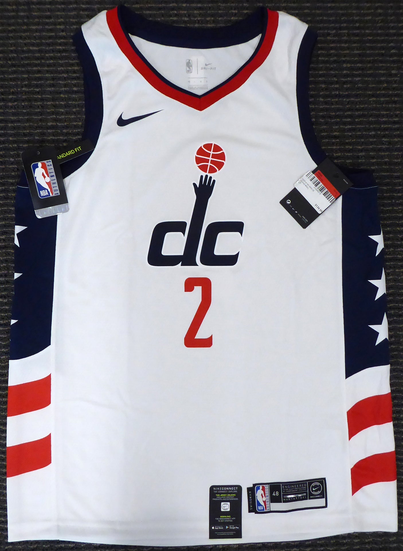 Washington Wizards John Wall Autographed White Nike Swingman Jersey DC Logo Size L Beckett BAS Stock #182246