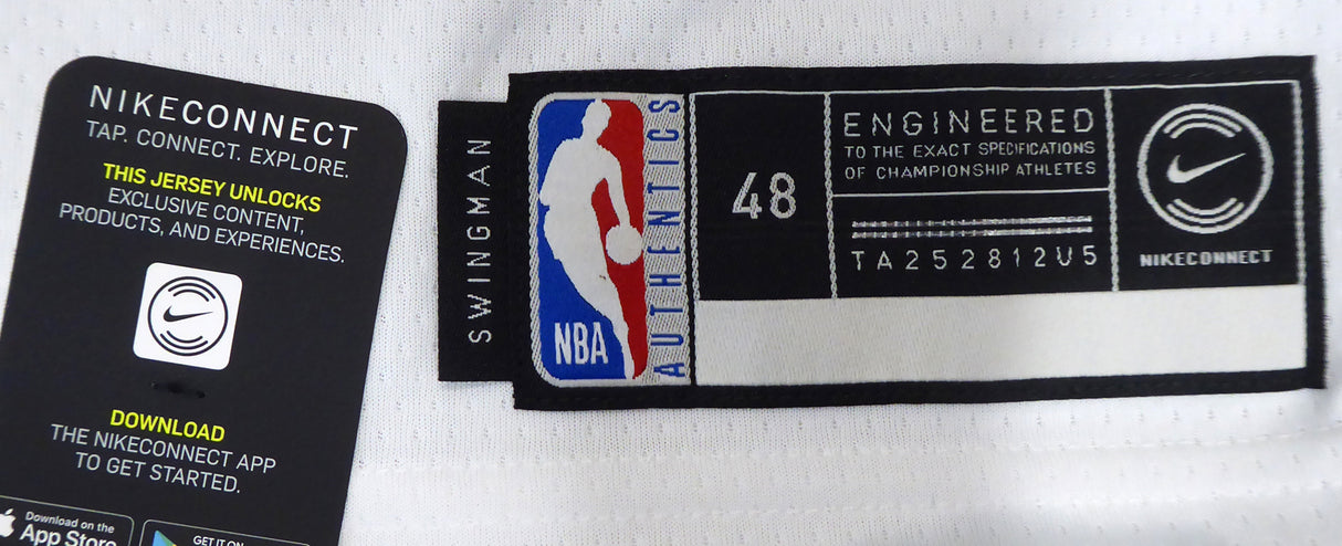 Washington Wizards John Wall Autographed White Nike Swingman Jersey Size L Beckett BAS Stock #182245