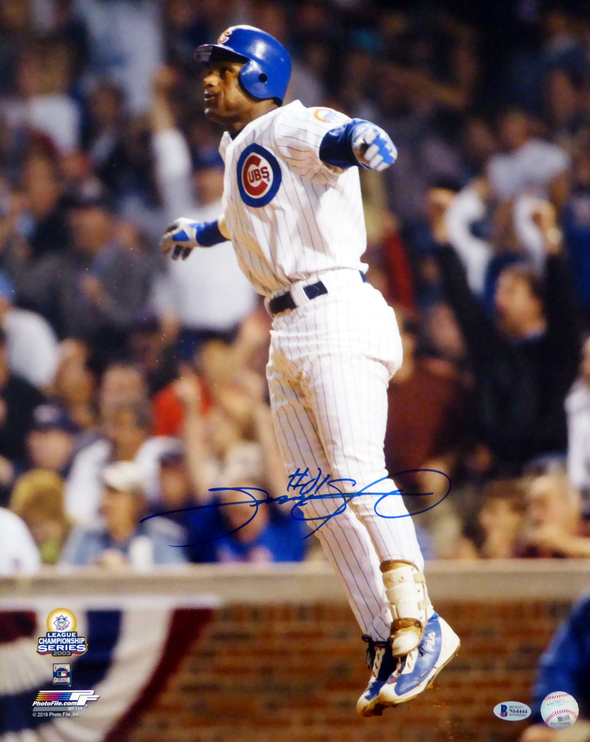 Sammy Sosa Autographed 16x20 Photo Chicago Cubs Beckett BAS Stock #148618