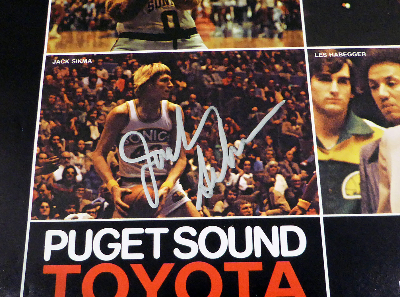 1978-79 NBA Champions Seattle Supersonics Autographed 17x22 Poster Photo With 9 Total Signatures Including Fred Brown & Lenny Wilkens MCS Holo #51053