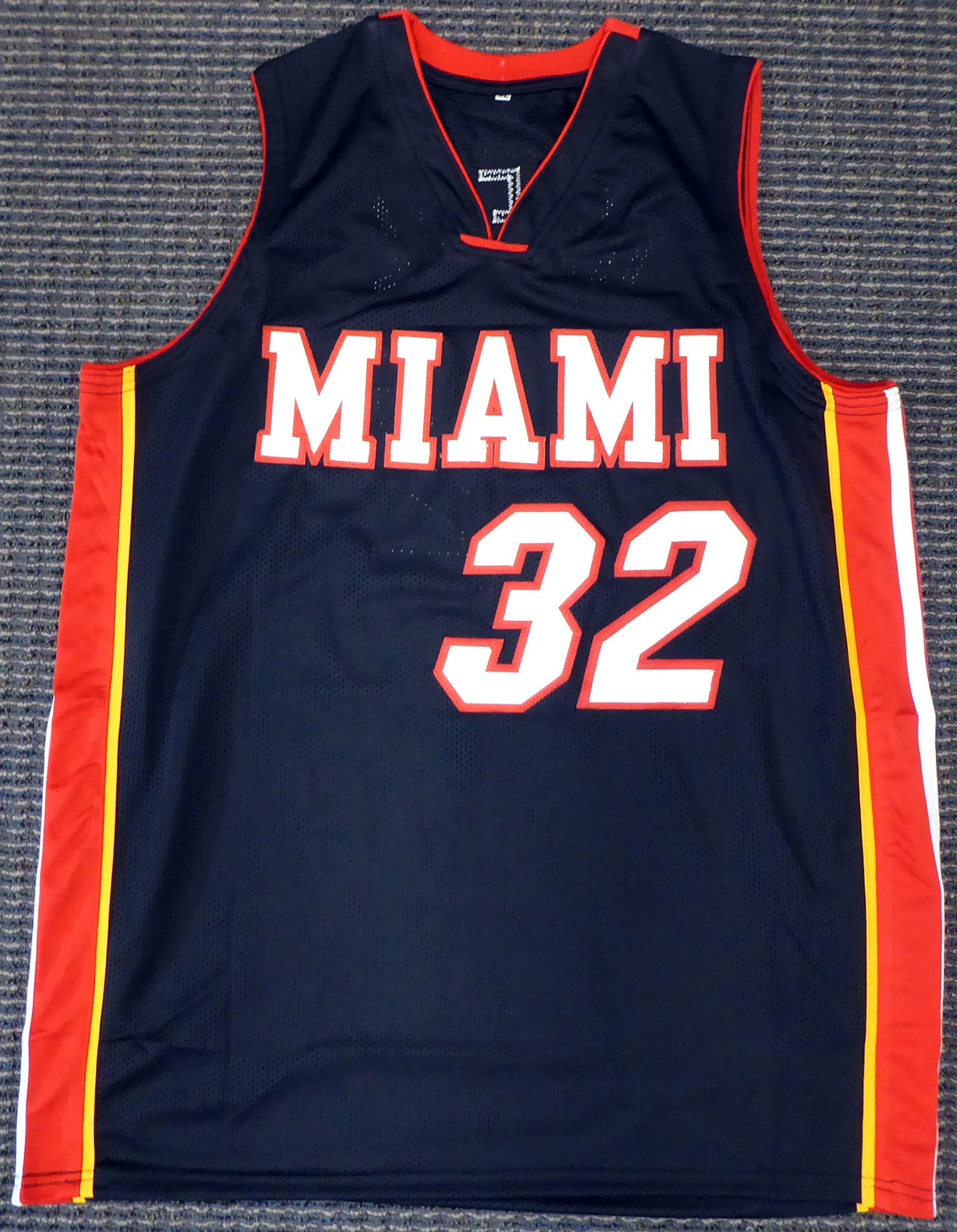Miami Heat Shaquille Shaq O'Neal Autographed Black Jersey On 3 Beckett BAS Stock #191015
