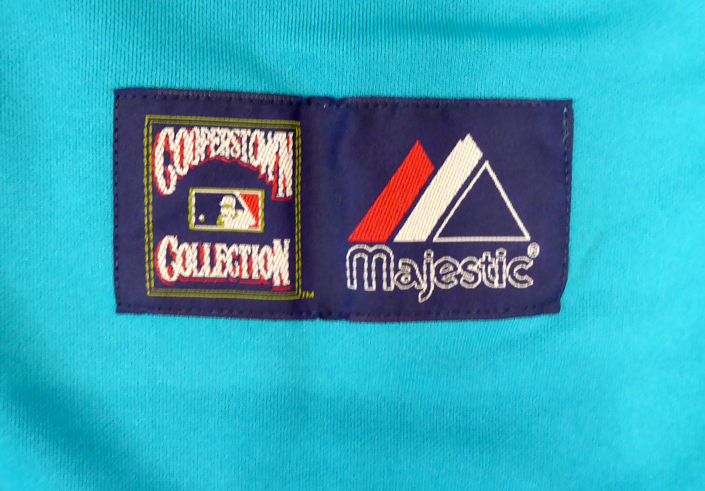 Seattle Mariners Ichiro Suzuki Autographed Teal Majestic Jersey Size M IS Holo SKU #193820