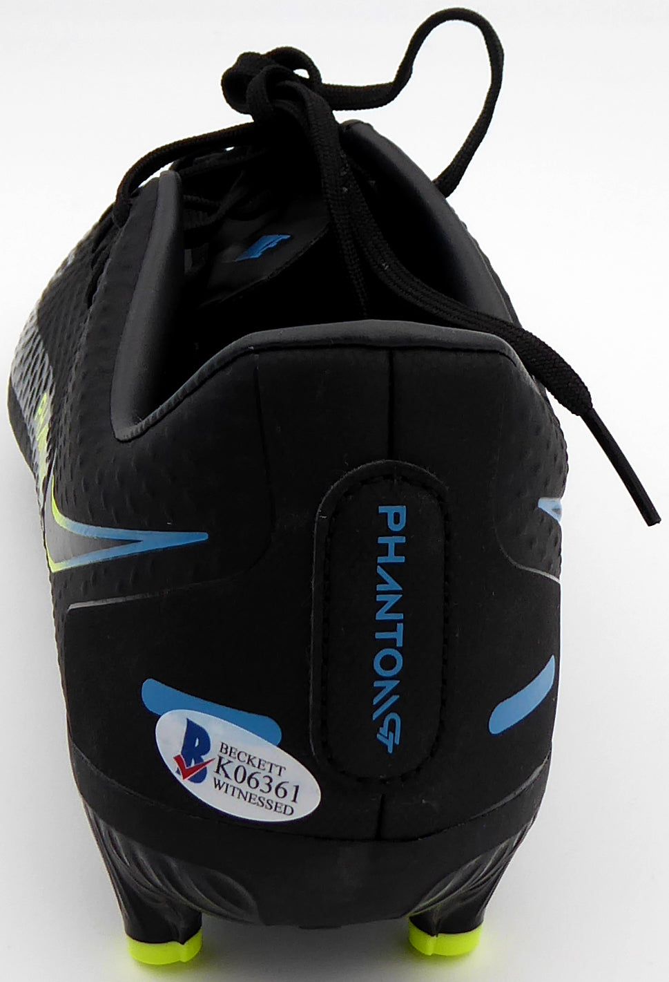 Mason Mount Autographed Black Nike Phantom Cleat Shoe Chelsea F.C. Size 9 Beckett BAS #K06361