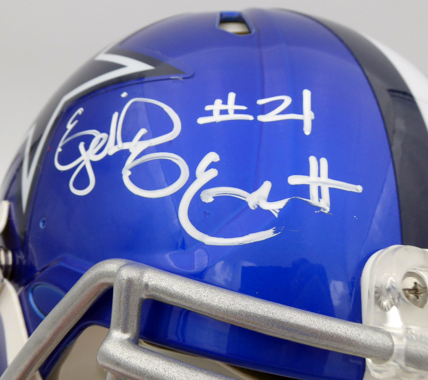 Ezekiel Elliott Autographed Dallas Cowboys Flash Blue Full Size Authentic Speed Helmet (Smudge) Beckett BAS #WT81470