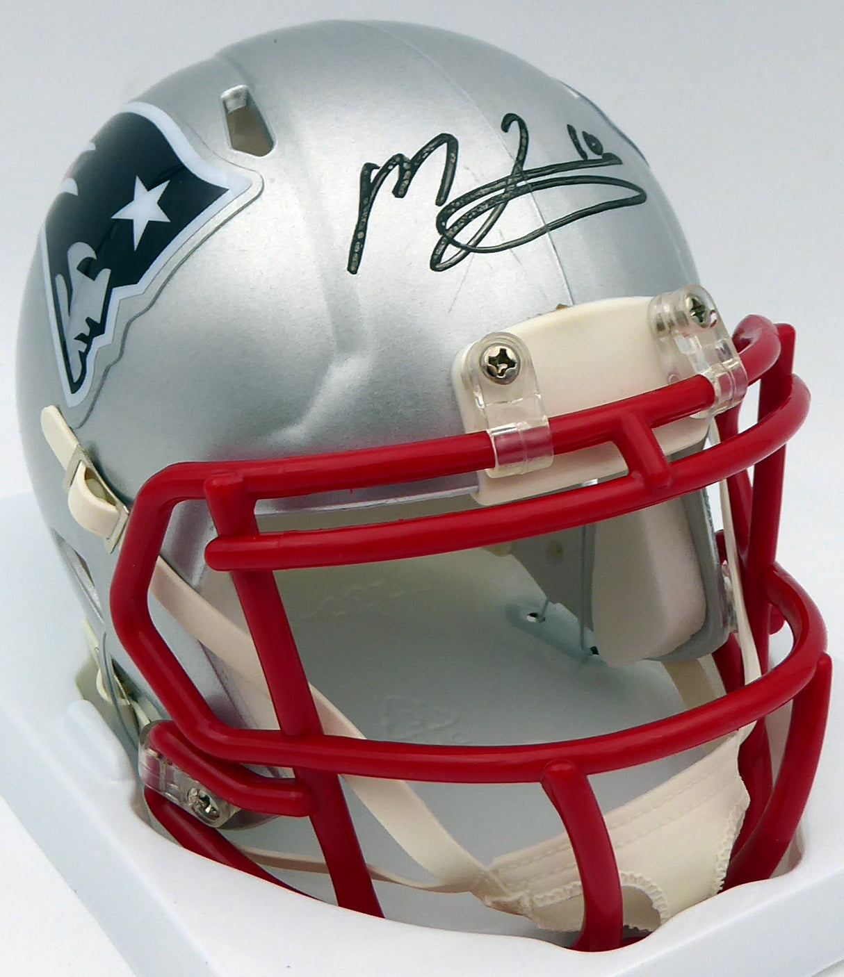 Mac Jones Autographed New England Patriots Silver Speed Mini Helmet (Bubbled) Beckett BAS #WS86380