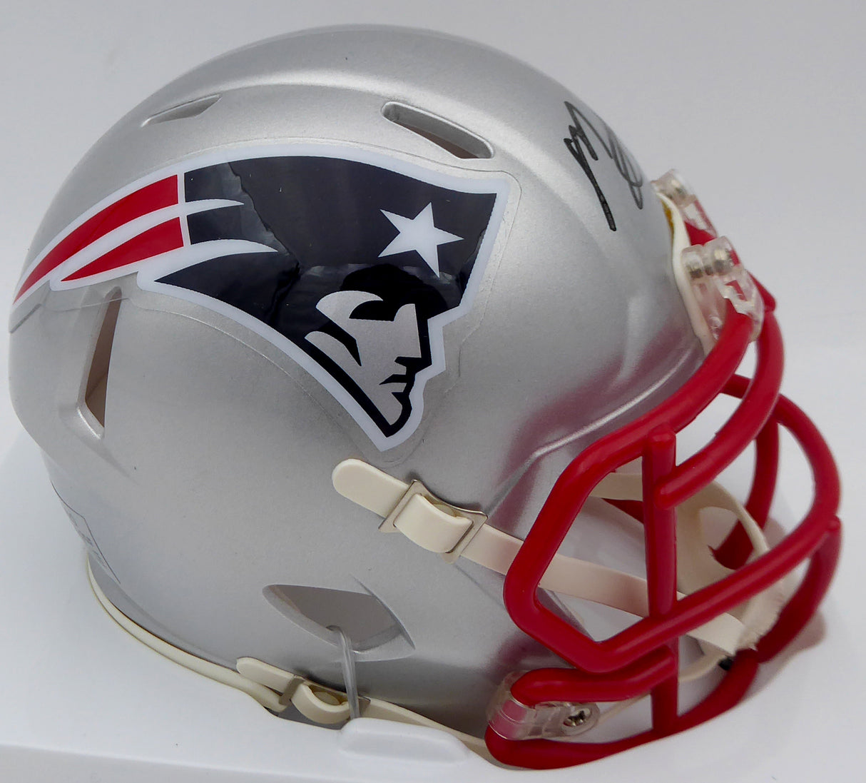 Mac Jones Autographed New England Patriots Silver Speed Mini Helmet (Bubbled) Beckett BAS #WS86380