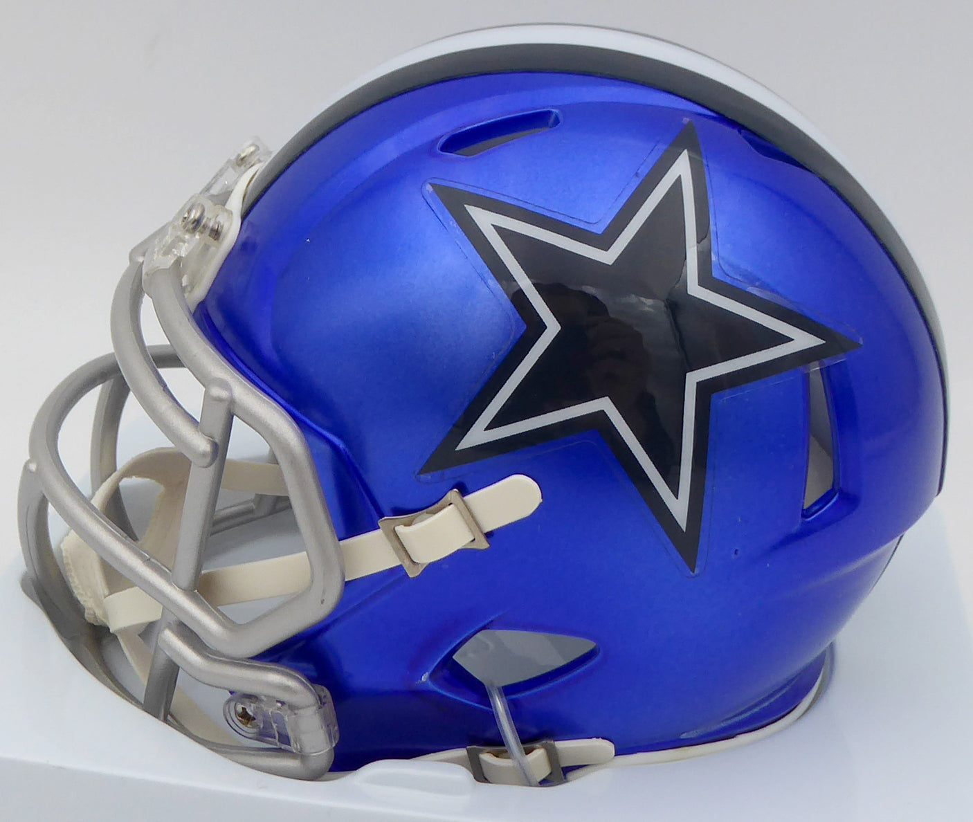 Ezekiel Elliott Autographed Dallas Cowboys Flash Blue Speed Mini Helmet Beckett BAS #WT81540