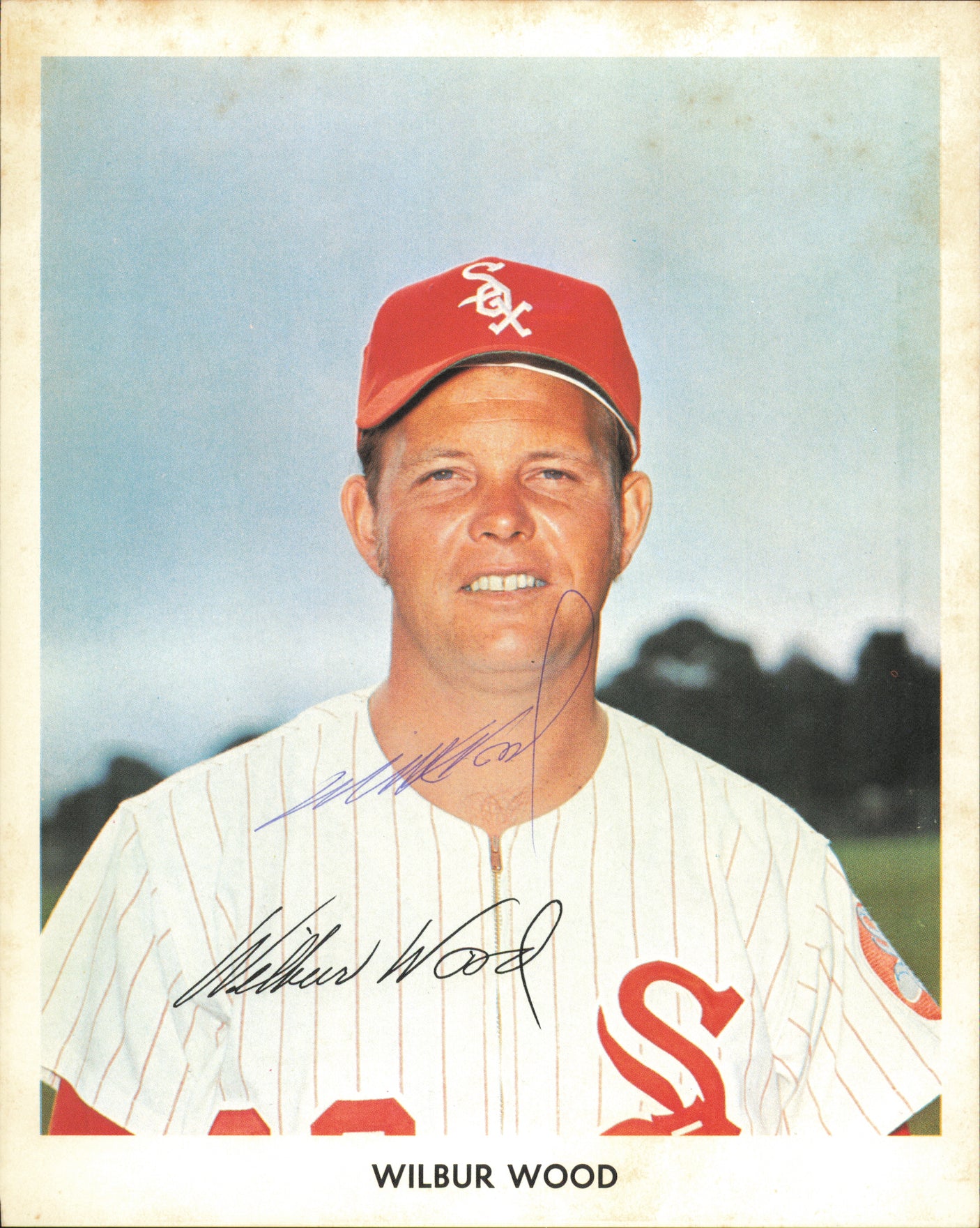 Chicago White Sox Autographed 17 Count Lot of 8x10 Team Issued Photos SKU #236199