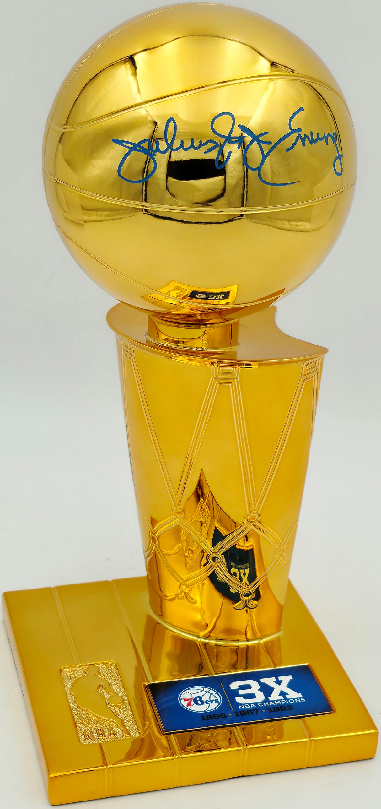 Julius "Dr. J" Erving Autographed Philadelphia 76ers NBA Champions Mini Trophy Fanatics Beckett BAS Witness Stock #253706